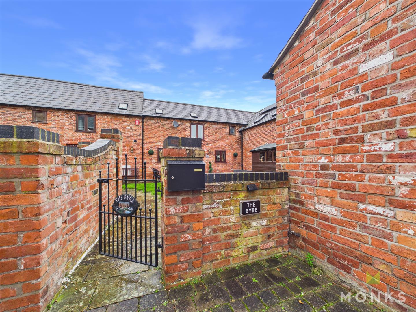The Byre Shrewsbury Road, Shrewsbury, SY4 4AG For Sale